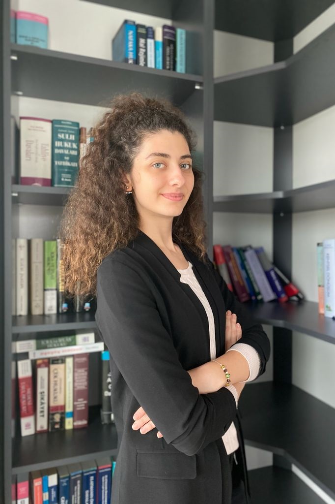 Bu görsel boş bir alt niteliğe sahip; dosya adı qwww.jpg